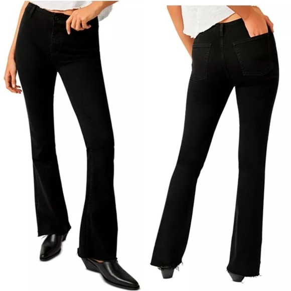 Denim - Free People Black Level Up Slit Bootcut  Raw Hem Jeans Size 28